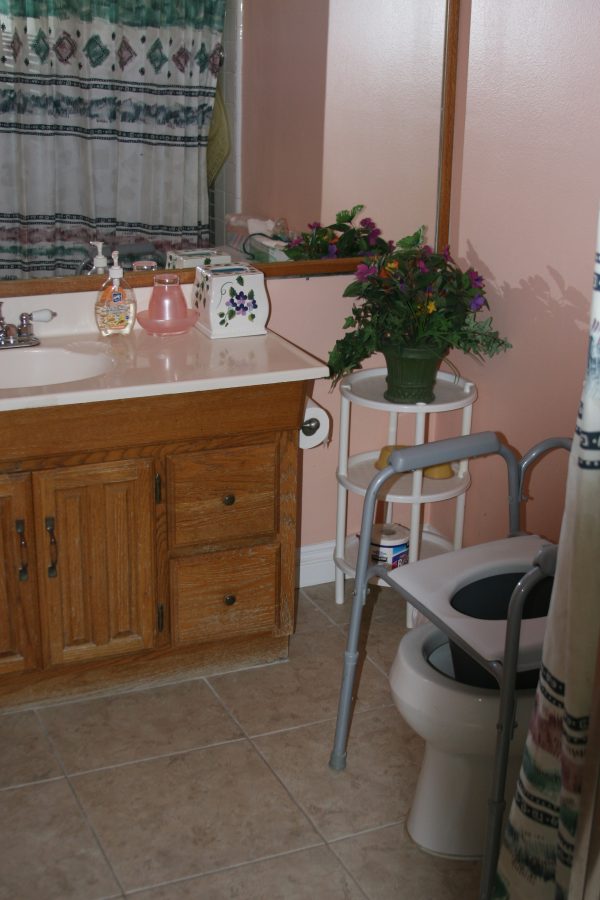 A Piece of Heaven - restroom.JPG