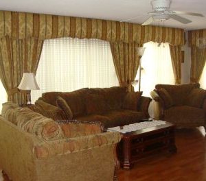 Adeline's Guest Home - 3 - living room.JPG