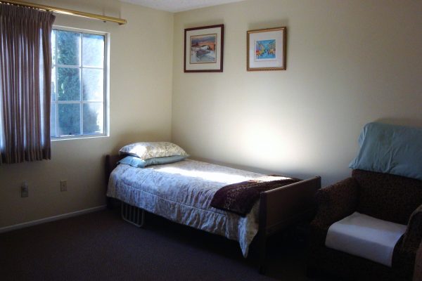 Agape Cottage III - 6 - private room.JPG