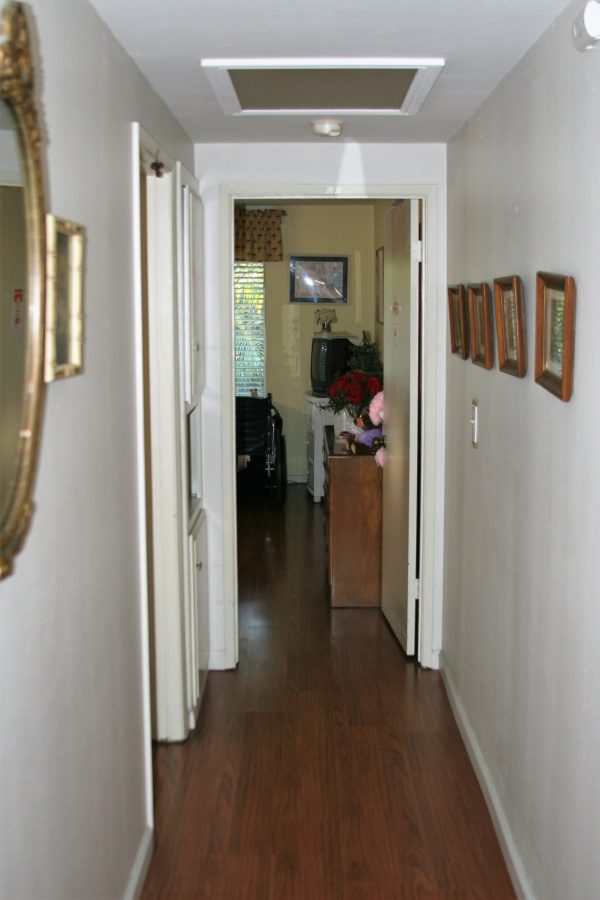 Alpine Residence - hallway.JPG