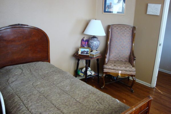 Alternative Senior Care - Hollydale - 4 - private room 2.JPG