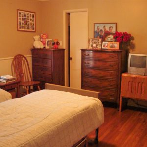 Alternative Senior Care - Hollydale - 5 - shared room 2.JPG