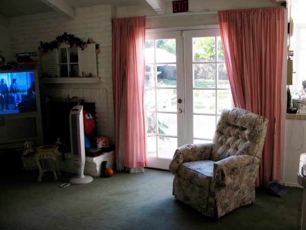 Arbor Cove - living room.JPG