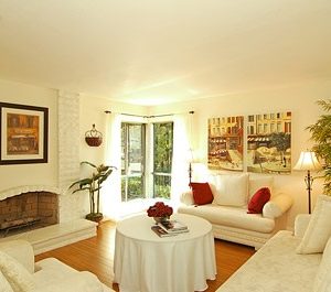 Arbor View II - 1 - sitting room.jpg