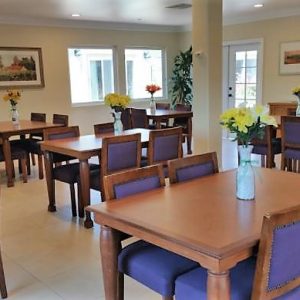 Ardent Care - 4 - dining room.JPG