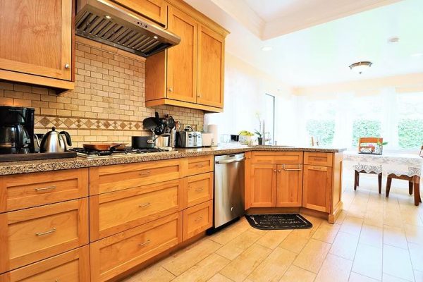 Astoria Retirement Residence - Del Mar - 4 - kitchen.JPG