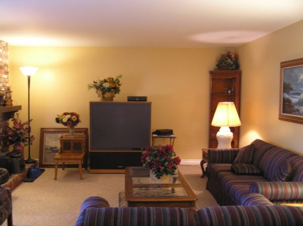 Autumn Meadows II - living room.jpg