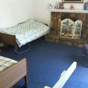 Cambridge House - 4 - shared room.jpg