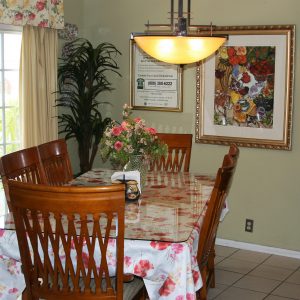 Castlegate Manor - 4 - dining room.JPG