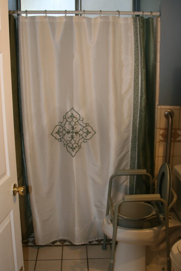 Castlegate Manor - restroom.JPG