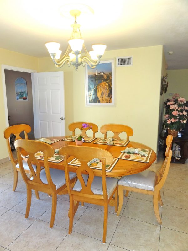 Cheerful Heart Home II - 4 - dining room.jpg