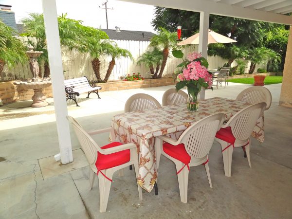 Cheerful Heart Home II - 6 - patio.JPG