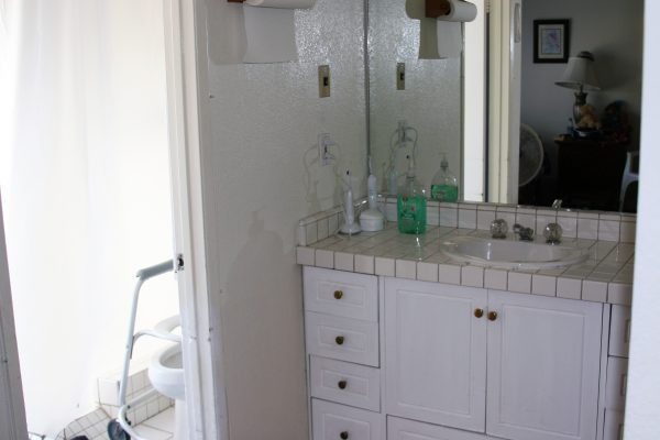 Coast Senior Care - restroom1.JPG