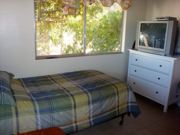 Concordia Guest Home I - 4 - private room.JPG