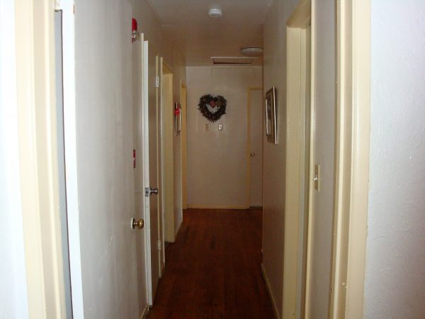 Concordia Guest Home I - hallway.JPG