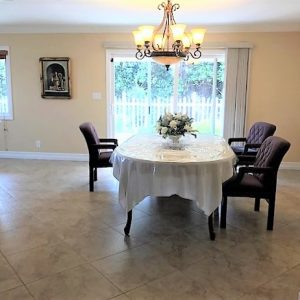 Dana Point Manor - 3 - dining room.JPG