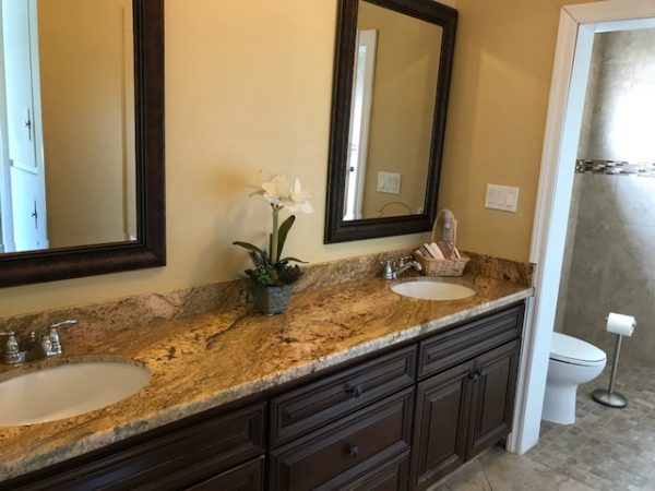 Dana Point Manor - restroom.JPG