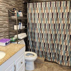 Diamond Senior Care - 5 - restroom.jpg