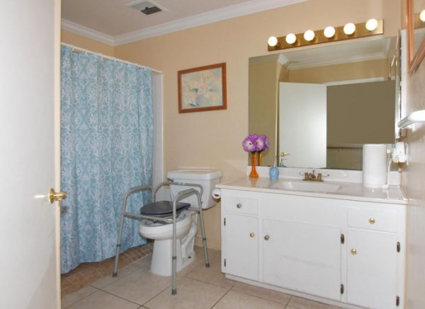 Golden Coast Senior Living V - restroom.JPG