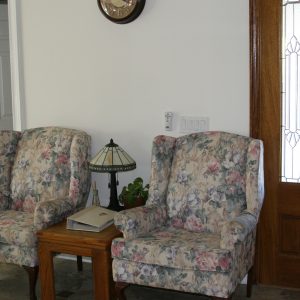 Granny's Place IV - 3 - seating area 2.JPG