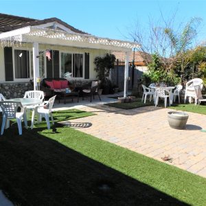 Harbor View Estate - 7 - front patio.JPG