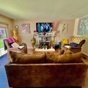 Huntington Beach Guest Home I - 3 - living room.JPG
