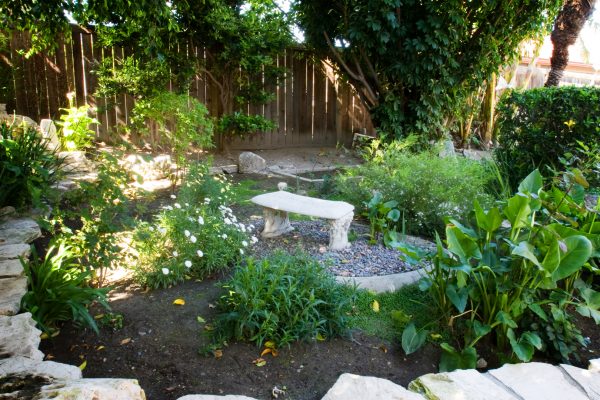 Irvine Cottage II - 3 - garden.jpg