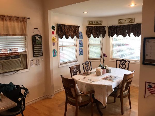 Irvine Cottage IX - 3 - dining nook.jpeg