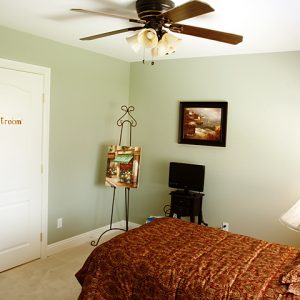 Irvine Cottage XI - 5 - private room.jpg