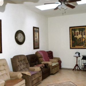 Ivy Cottages I - 1 - living room.jpg