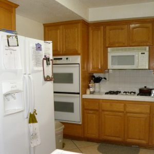 Ivy Cottages III - kitchen.jpg