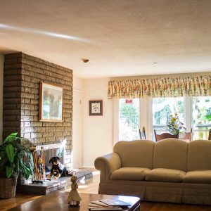 Ivy Glenn Terrace II - 3 - living room.JPG