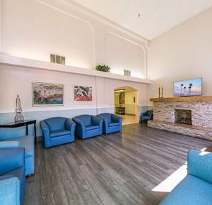 Karlton Residential Care Center - 3 - lounge area.JPG