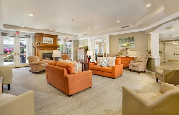 Kirkwood Orange - 4 - lounge.jpg