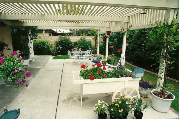 Lake Forest Country Homes I - 6 - patio 2.jpg