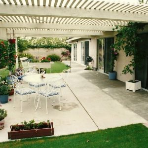 Lake Forest Country Homes I - patio.jpg