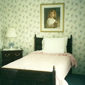 Lake Forest Country Homes I - private room.jpg