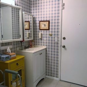 Lake Forest Country Homes II - restroom.JPG