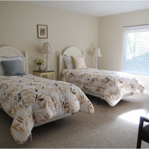 Laney's Cottages - 5 - shared room 2.jpg