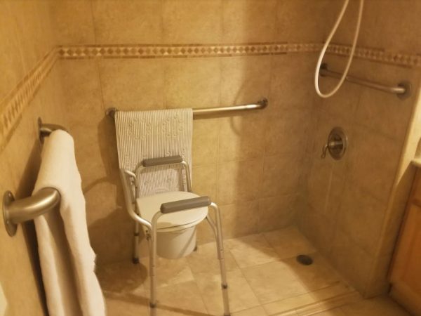 Las Palmas Home Care - restroom.JPG