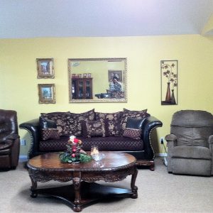 Leriza's Guest Home - 3 - living room.JPG