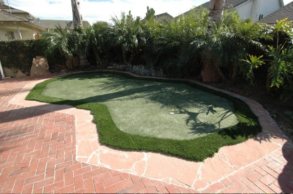 Lotus Senior Care - Huntington Beach - putting green.jpg