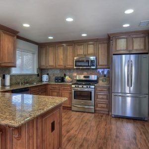 Meadowlark Gardens I - 5 - kitchen.JPG