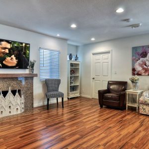 Meadowlark Gardens on Cornell - 3 - living room.JPG