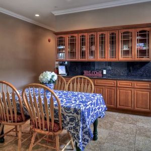 Meadowlark Gardens VII - 5 - dining room.JPG