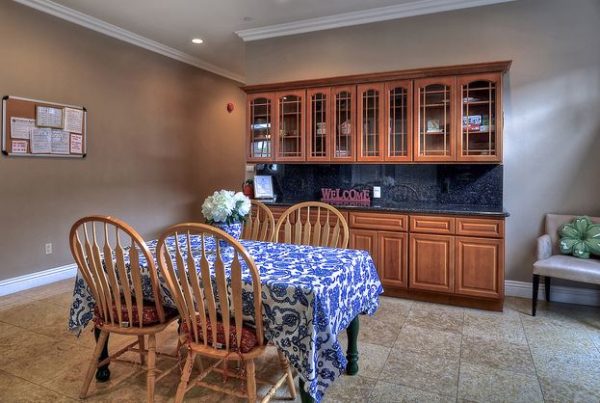 Meadowlark Gardens VII - 5 - dining room.JPG