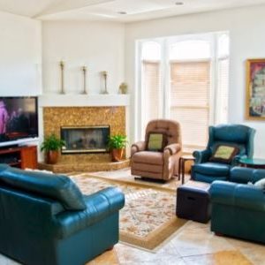 Newport Senior Living LLC II - 3 - living room.JPG