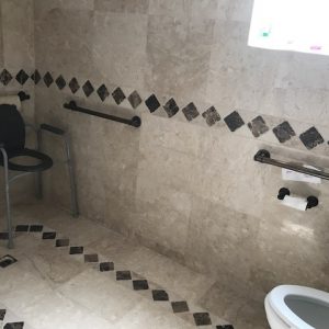 Niguel Hills Villa II - roll in shower.JPG