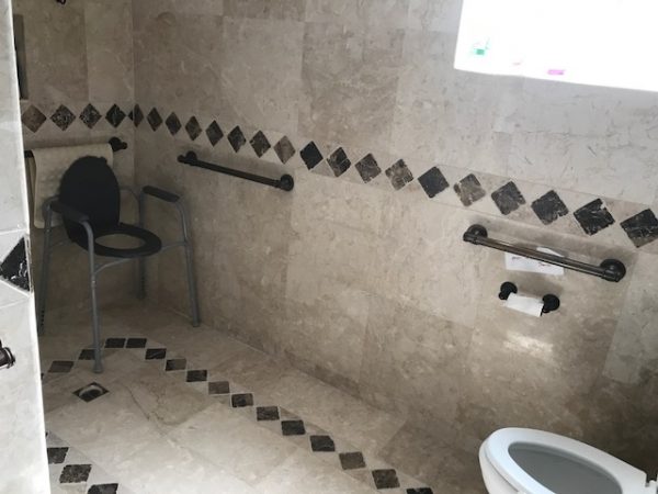 Niguel Hills Villa II - roll in shower.JPG