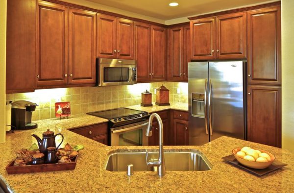 Oakmont of Capriana - IL kitchen 2.JPG